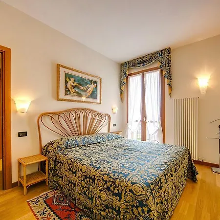 Lägenhet Palazzo Brando - Living Treviso