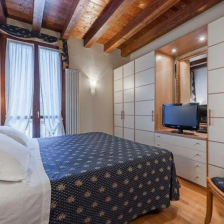 Palazzo Brando - Living Lägenhet *